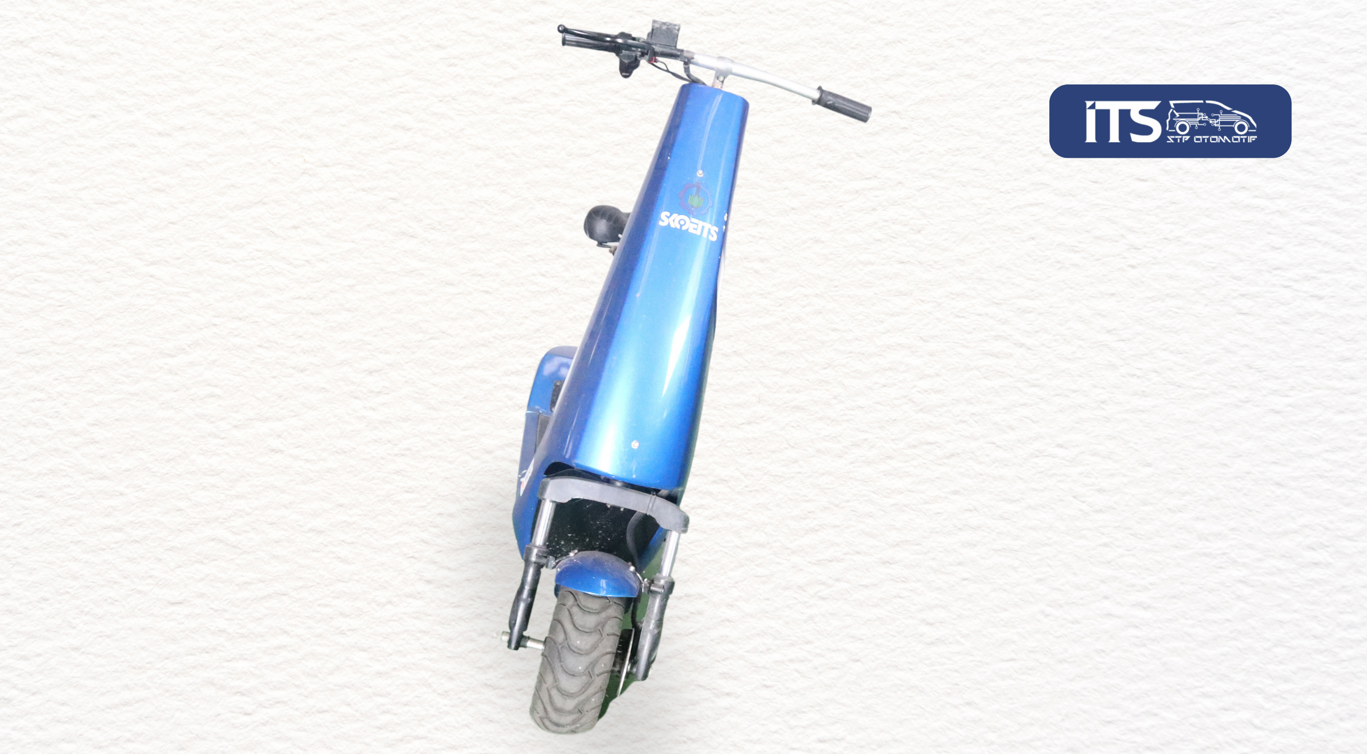 SKOEITS Electric Scooter